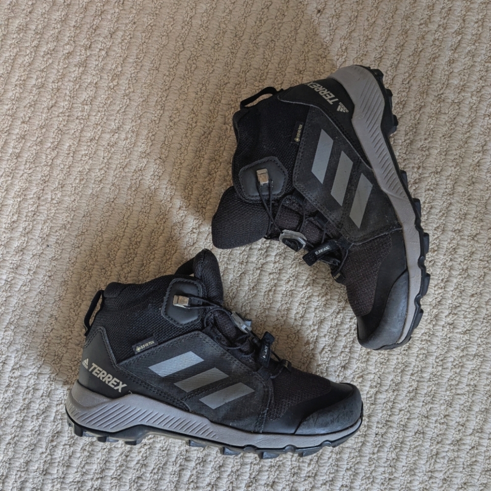 Adidas Terrex Kids Hiking Boots Size 2